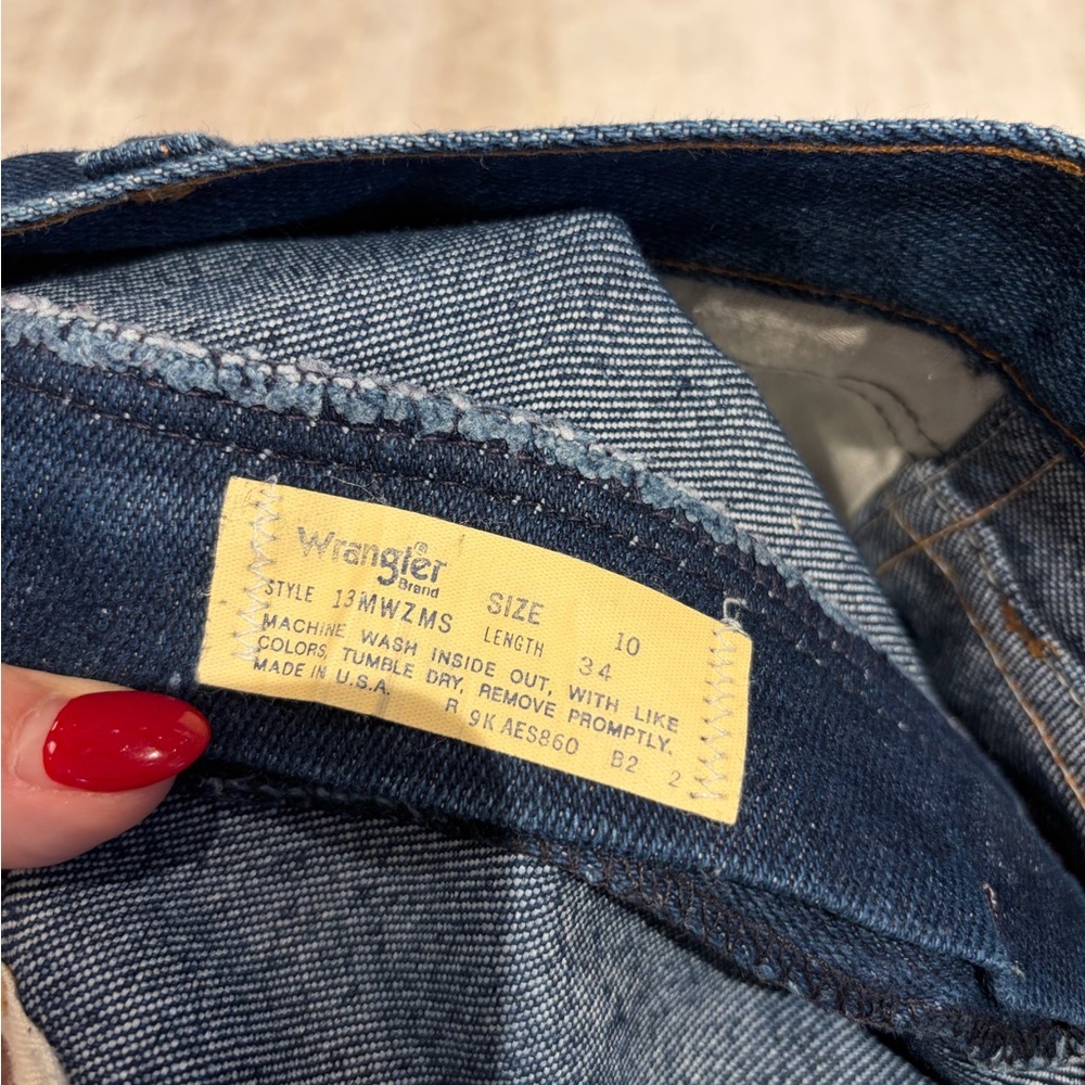 Vintage Wrangler High-Rise Slim Straight Jeans | Y
Tall -Made in USA - Picture 3 of 3